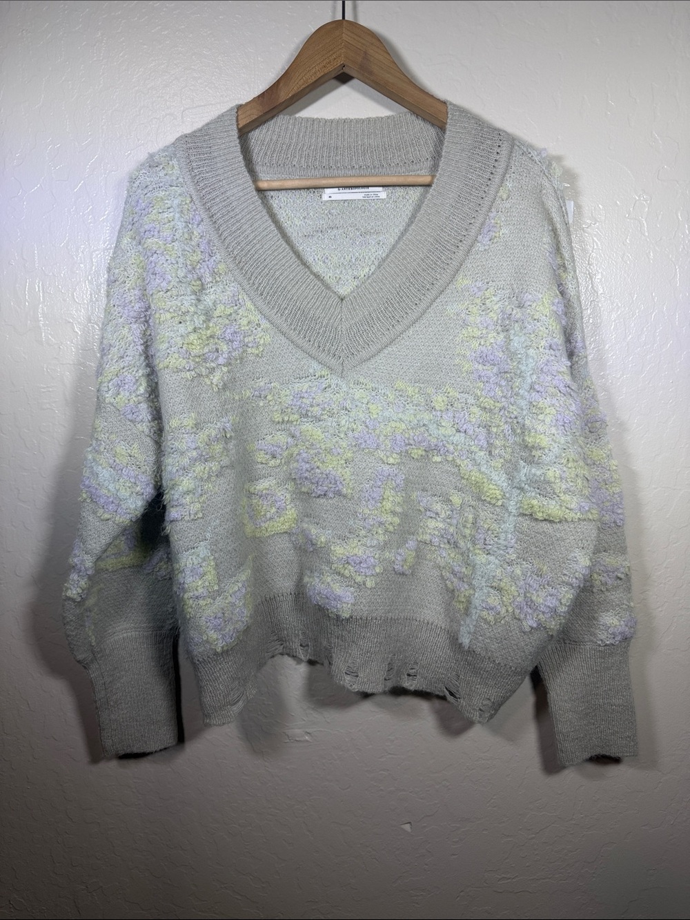 Anthropologie Textured Floral V-Neck Distressed Knit Cozy Boho Sweater XS
